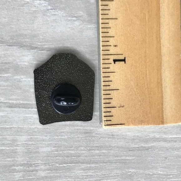 GRANNY PANTY CLUB Hilarious IYKYK Collectible Enamel Pin LAST ONE! 813 - Picture 4 of 5